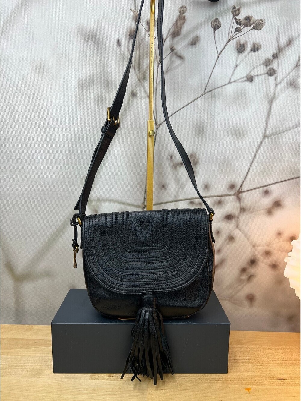 Fossil Emi  Tassel crossbody - Picture 3 of 9